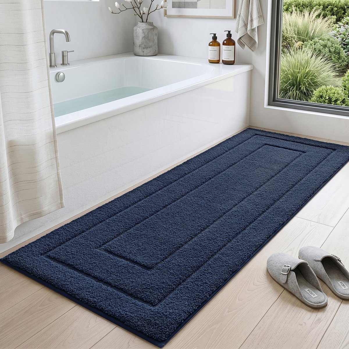Badmat 60 x 150 cm, Antislip Zacht Badmatten Waterabsorberende, Machinewasbaar Badkamertapijt voor Douche, Bad en Toilet, Marineblauw