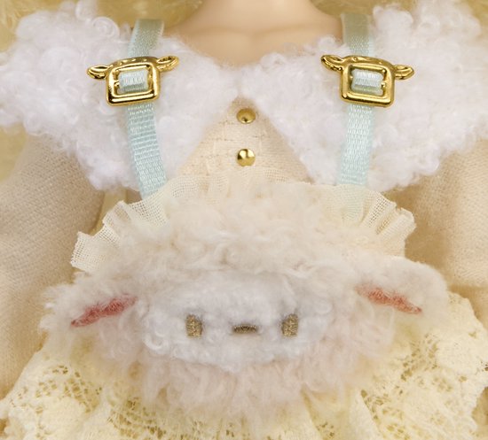 Mirror Mi-modepop Shai Meadows met accessoires, fantasiepop geïnspireerd op de emotie ‘schaapachtig’ — afbeelding 2