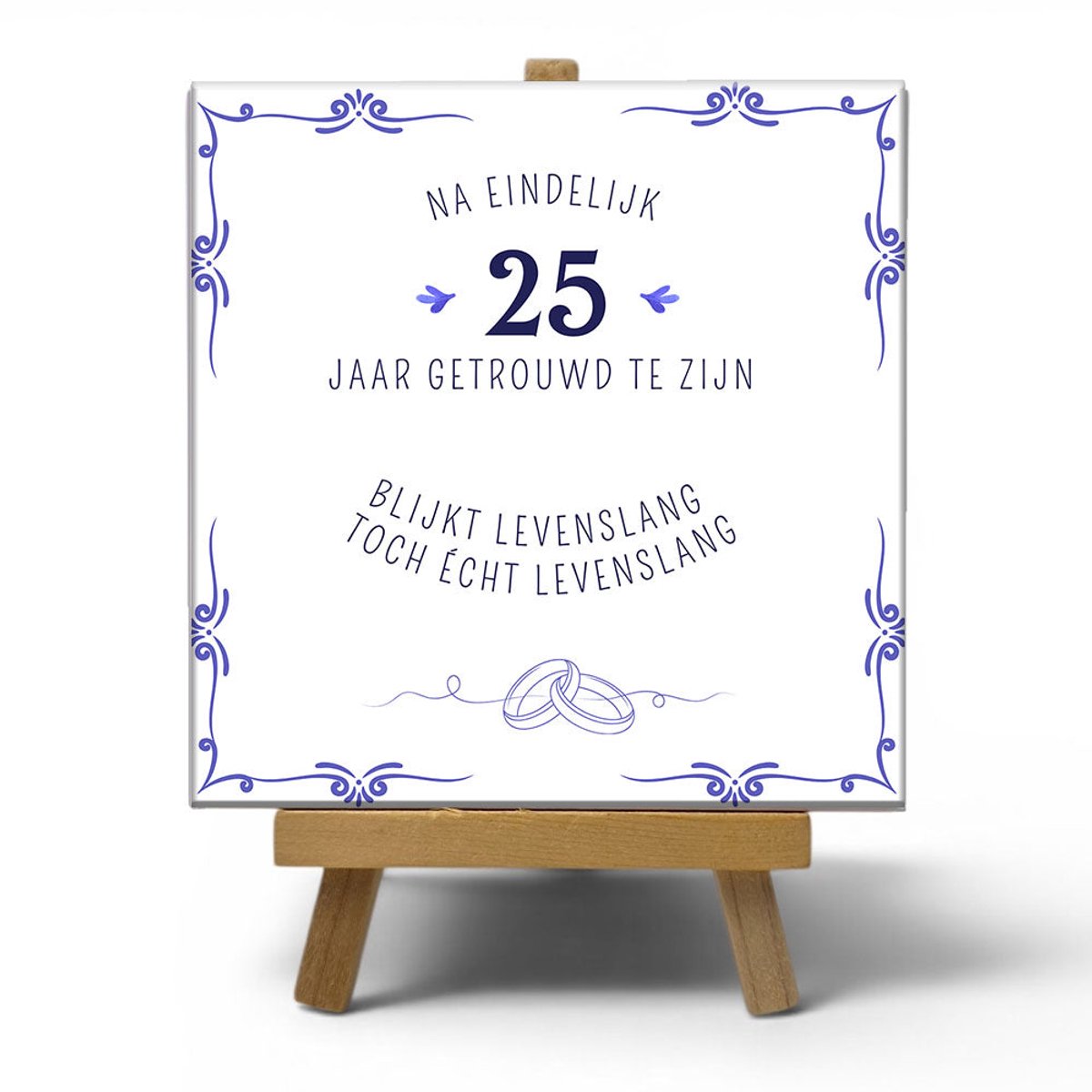 NewCity Geschikt voor Keramisch cadeau tegel getrouwd - Spreuktegel 25 jaar getrouwd - Cadeau voor trouwdag - 11 x 11 cm - Inclusief standaard Meerkleurig