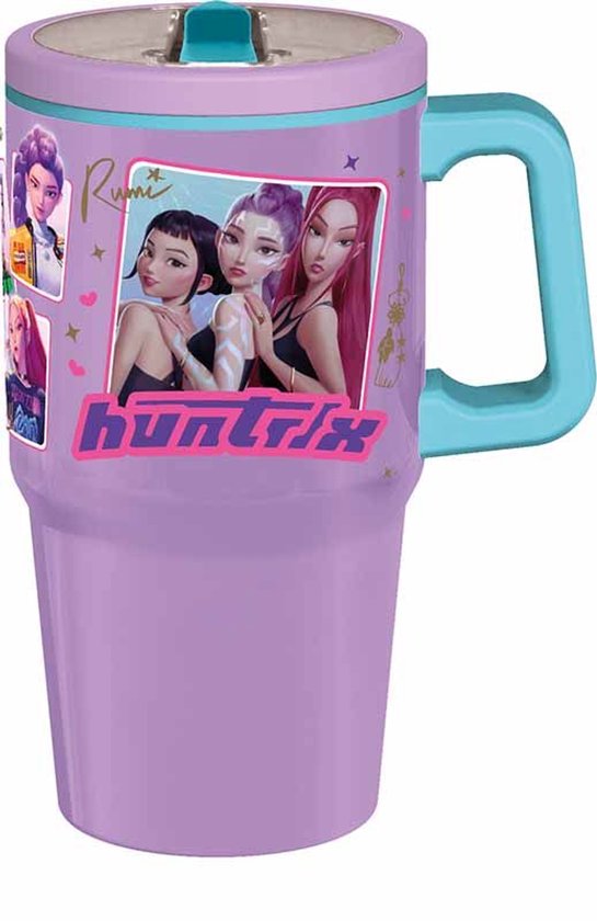Paarse mok met lichtblauwe deksel en handvat, met afbeeldingen van K-Pop meiden en "huntrix" logo.