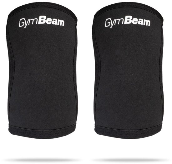 Paar zwarte neopreen elleboogsteunen met wit GymBeam-logo.