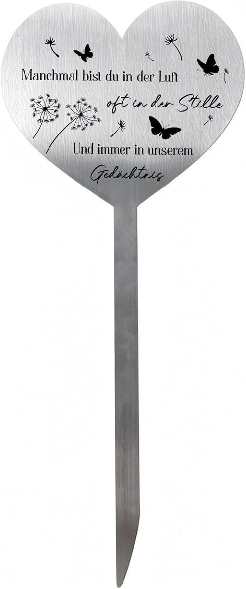 Metalen hart gedenkstuk met vlinder en paardenbloem, gegraveerd met "Soms bist du in der Luft, oft in der Stilte Und immer in uns Memory", weerbestendige buitenversiering voor graven, 28 cm, blijvende herdenking en liefdevolle herinnering
