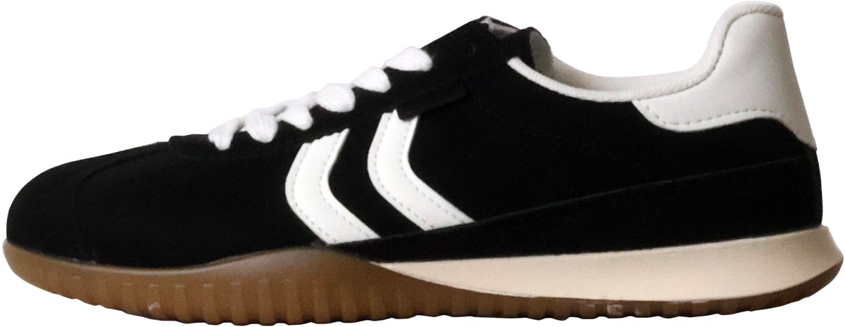Lage sneakers met veters