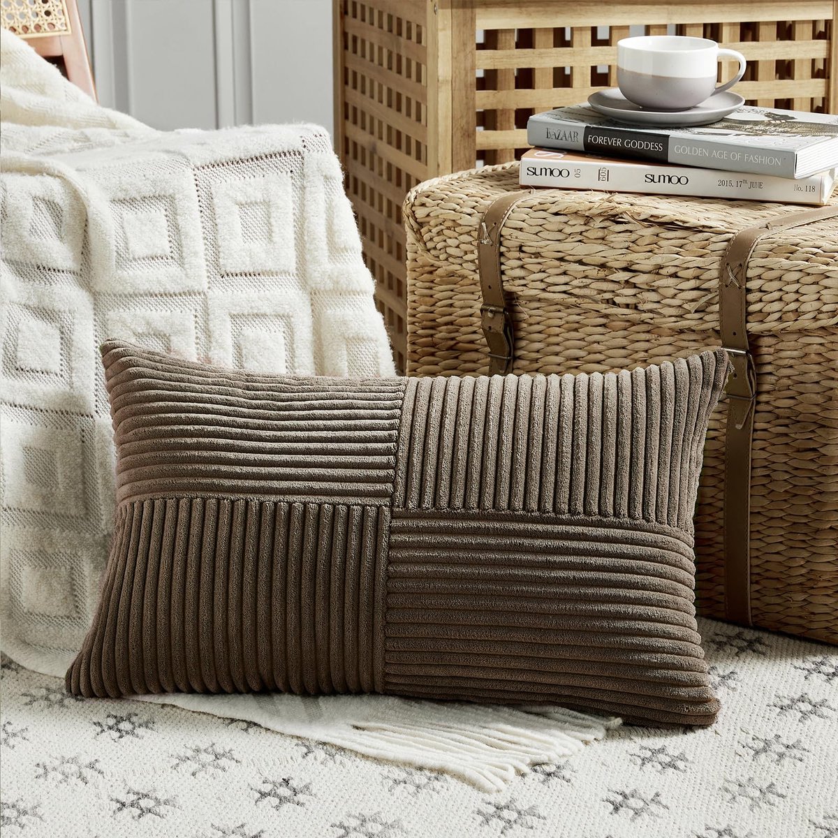 Kussenhoes 35 x 60 cm - Donkerbruin Corduroy - Zachte stof - Boho decoratie voor bank - ShopVlot