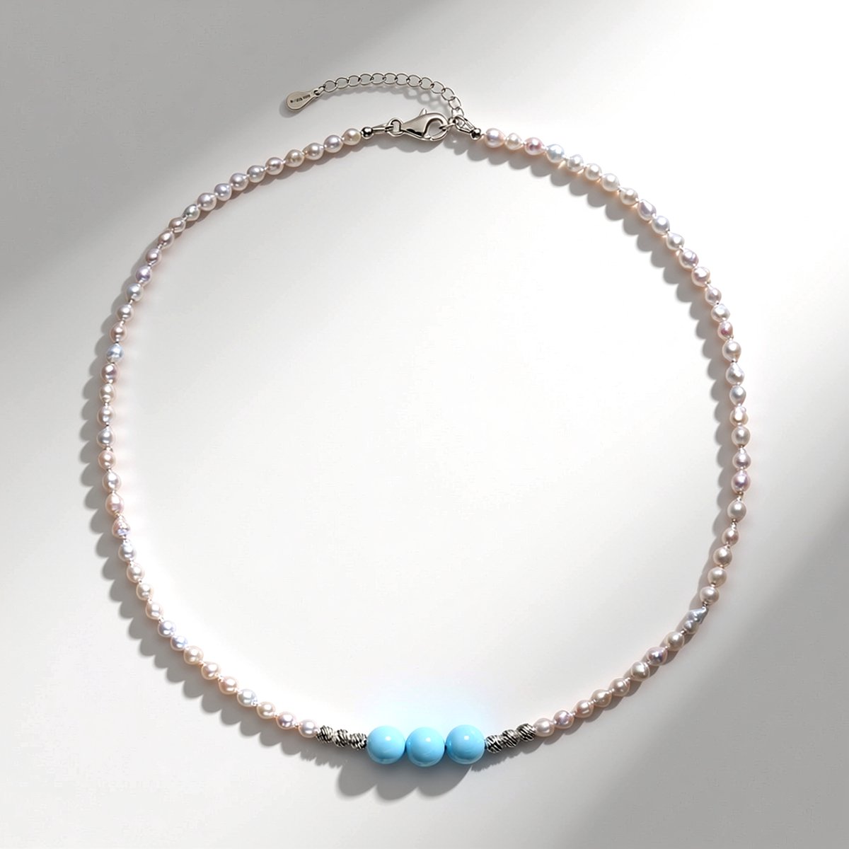 Cavill - Elegante Damesketting - 925 Sterling Zilver Gerhodineerd - Larimar 13,5 ct - Witte Zoetwaterparels - Verstelbaar