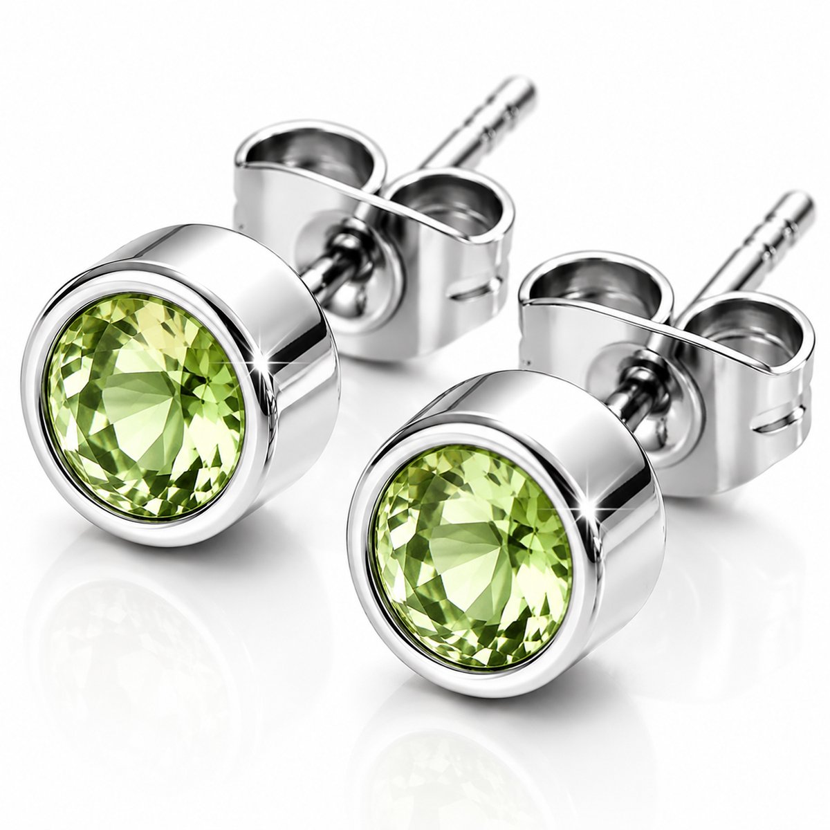 Maevi® Geboortesteen Oorbellen - Maand: Augustus - Kleur: Zilver - Hoge Kwaliteit - Oorknopjes / Oorbel - Geboorte Steen / Birth Stone Earrings - Roestvrijstaal / RVS / Stainless Steel - Verkleurt Niet - Incl. Luxe Verpakking