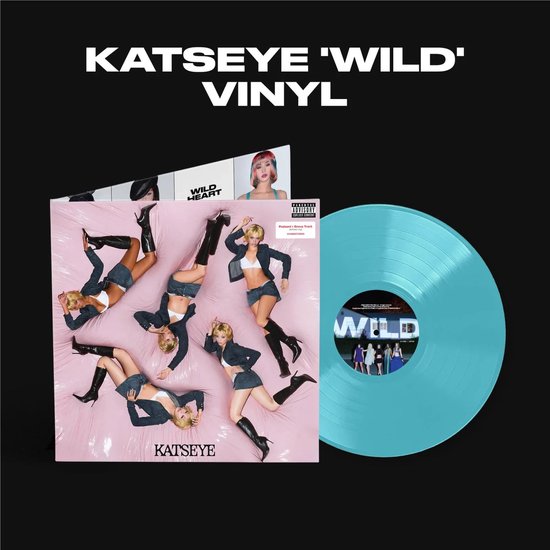 Vinyle Katseye 'Wild' de couleur turquoise, avec pochette représentant le groupe et du texte.