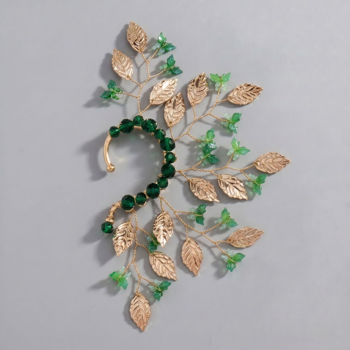 Elfen Oor Cuff, Handgemaakte Bloem Blad Oorversiering, Zonder piercing oorhaak voor bruiloft en fotoshoot，Groene blad-kristallen oorbelhaakjes in bosstijl