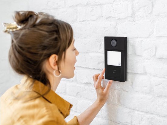Etiampro Video intercom deurbel, IP65, 2 MP camera, IR nachtzicht, PoE voeding, compatibele Guarding Vision app, metalen behuizing, zwart van EtiamPro — afbeelding 3
