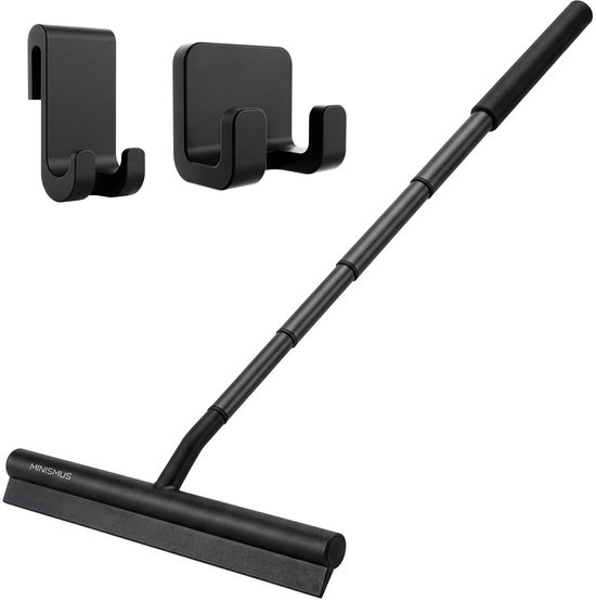Raclette de douche télescopique noire avec large bande en caoutchouc noire, incluant deux crochets de suspension noirs.