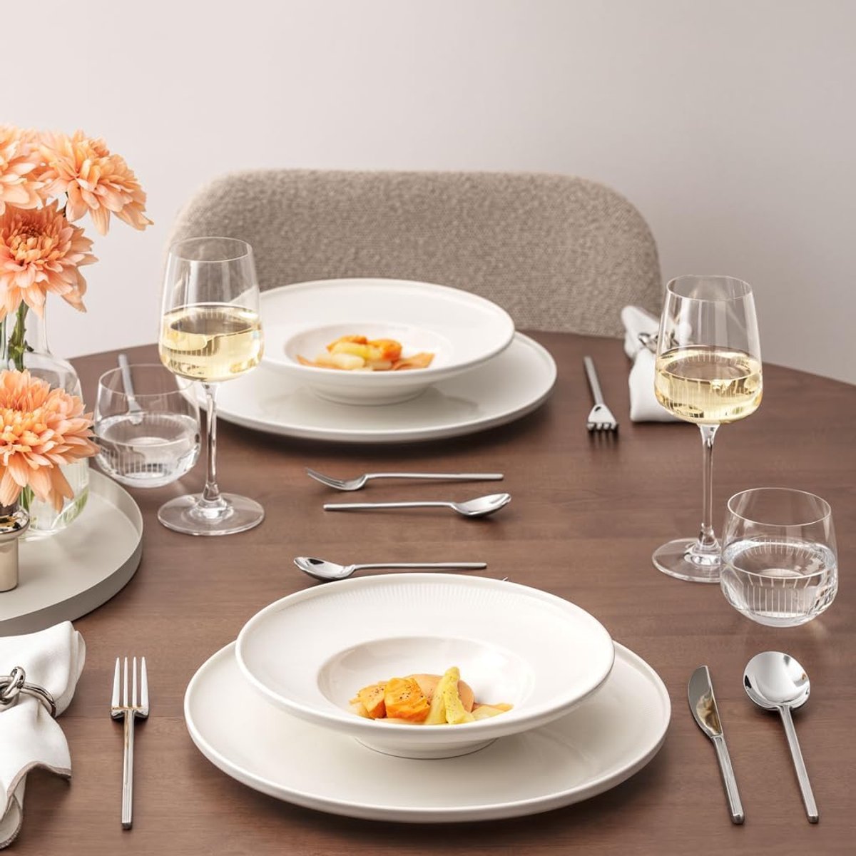 Bestekcassette 30-delig - Stijlvol Servies - Tafel Dekken - Moderne Tijdloze Uitstraling - 44x29x65cm - Stainless Steel