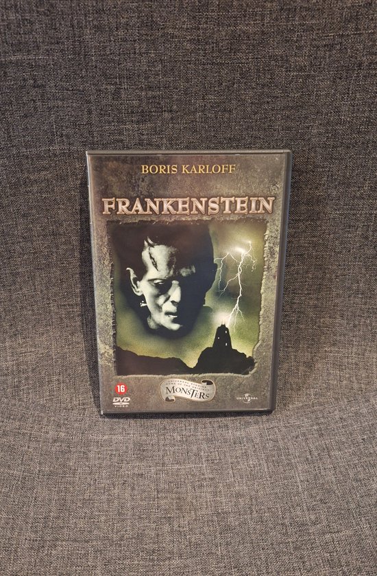 DVD-hoes van Frankenstein met Boris Karloff, donker, stormachtig en gotisch landschap.