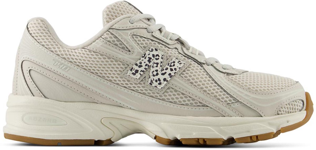 New Balance 740 Unisex Moonbeam Sea Salt Wit