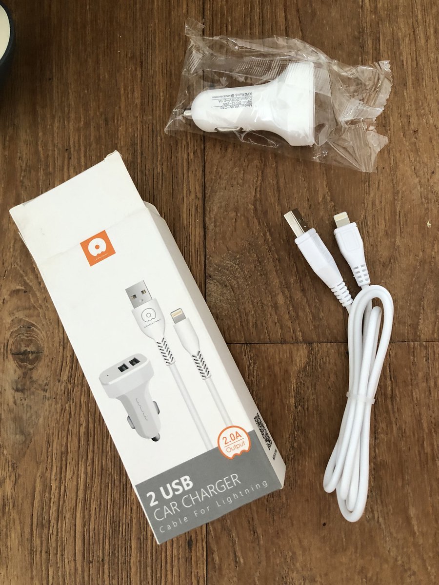 2 x Autolader ipad en iphone 2 usb 2.0 output