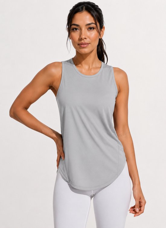 Débardeur de sport gris sans manches sur un modèle, vue de face.