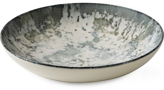 Diep bord met marmerachtig patroon in wit, grijs en donkerblauw.