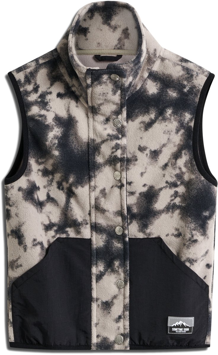 stsBASE VEST