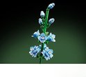 Een LEGO blauwe korenbloem met lichtblauwe bloemen, beige accenten en groene bladeren.