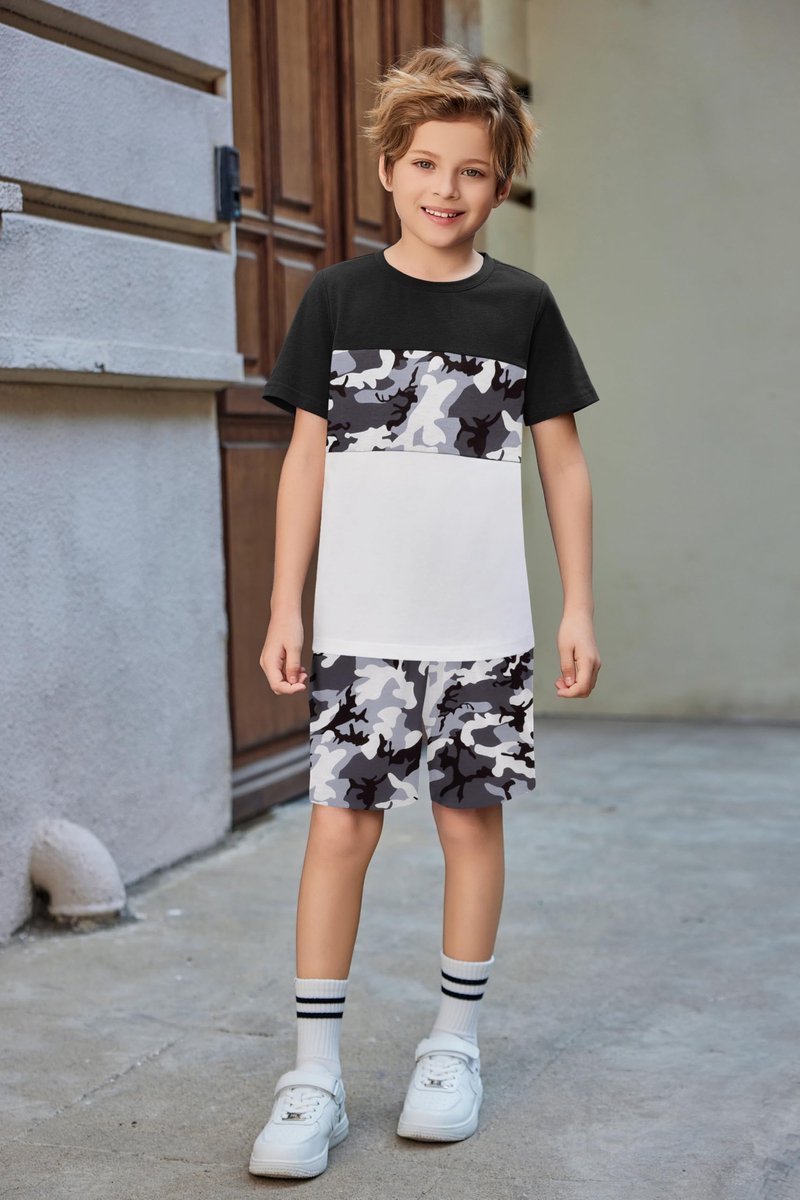 SnelShoppen - Camouflage T-shirt en Korte Broek Set voor Jongens 6-14 jaar, Comfortabele Kleding voor Speelse Avonturen, Ideaal voor Buiten, Vrijetijd