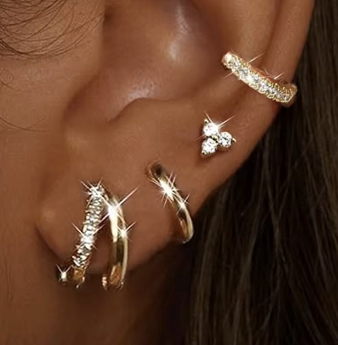 Oorbellen Set - 4 stuks - Kleur: Goud - Luxe Oorbellen - Incl. Cadeauverpakking - Oorhangers / Oorring / Oorknopjes - Hoge Kwaliteit RVS - Stainless Steel / Roestvrijstaal - Verkleurt Niet - Oorbellen Set - Oorbellen Vrouwen / Dames