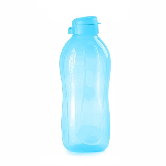 Bouteille écologique Tupperware transparente bleue de 2 litres avec un bouchon bleu clair.