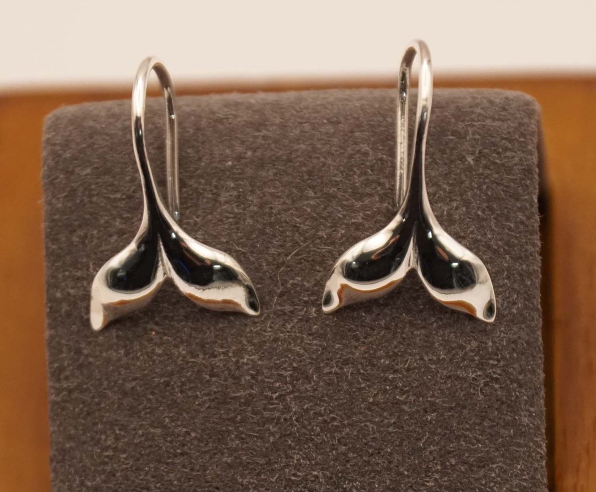 Sterling zilveren oorbellen vin van een zoogdier - zilveren oorhanger vin van een vis - vin van een dolfijn oorbellen gemaakte van 925 zilver - oorhangers vin van een walvis - zeeleven oorhangers - dieren oorbellen zilver