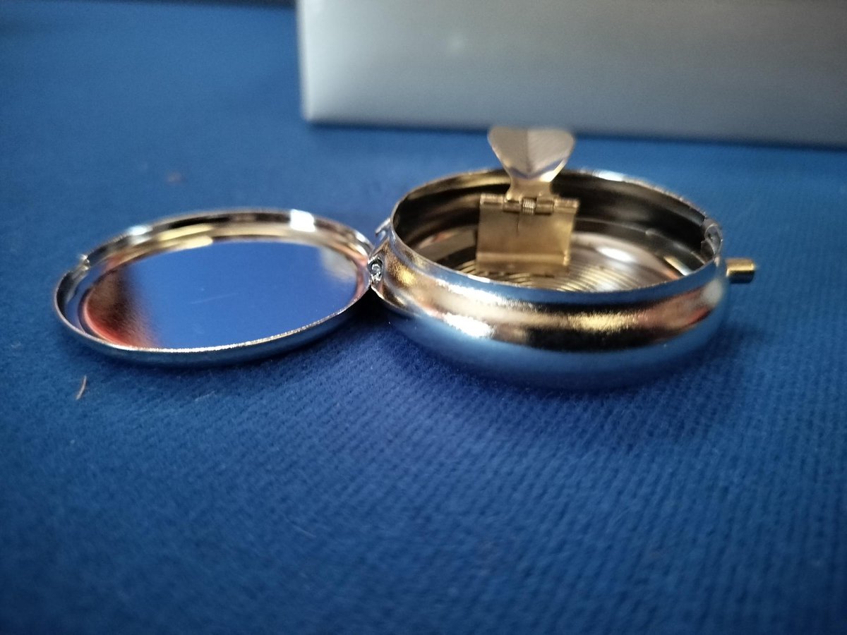 24 ASBAKJES - diameter 4,8 cm