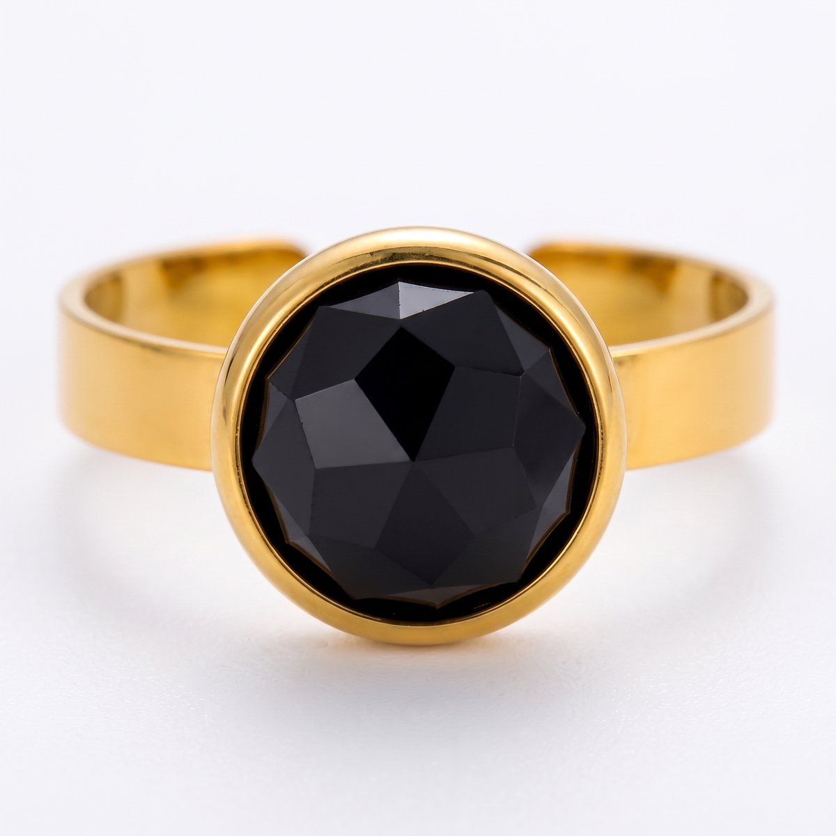 Lundholm Ella Zwarte Onyx Ring Dames Goud kleurig – Verstelbare Ring met Echte Edelsteen Ringen Dames met Steen – Premium Stainless Steel Gold PVD Plated – One Size Natuursteen Ring Vrouwen Cadeautjes Cadeau voor Haar – Waterproof & Hypoallergeen