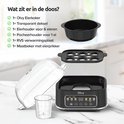 Inhoud van de doos: zwarte eierkoker met LCD-display, transparant deksel, 6-eierhouder, pocheerhouder, RVS plaat en maatbeker met prikker.