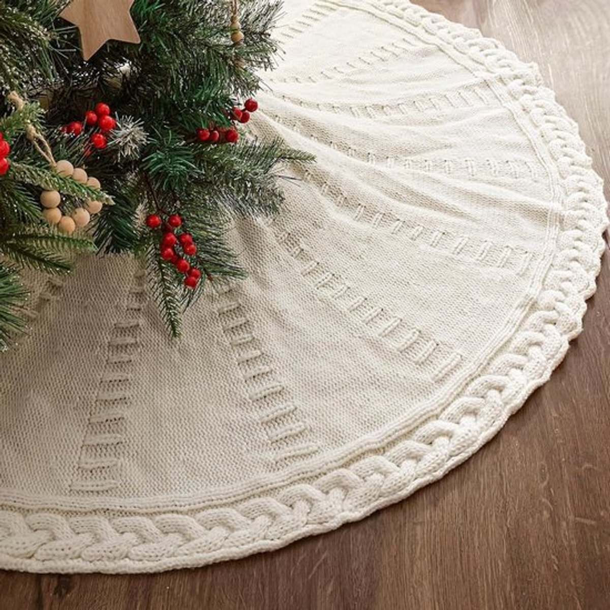 Gebreide kerstboomrok: 24 inch (ongeveer 62 cm) crèmewitte kerstboomrok, geweven kabelgebreide dikke rustieke kerstboomversiering, kerstdecoratie in boerderijstijl, kerstdecoratie voor thuisfeesten