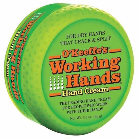 Groene pot O'Keeffe's Working Hands Handcrème, met de tekst 'FOR DRY HANDS THAT CRACK & SPLIT' en 'THE LEADING HAND CREAM FOR PEOPLE WHO WORK WITH THEIR HANDS'.