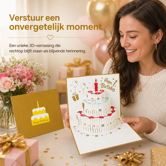 Een vrouw met een glimlach bekijkt een 3D pop-up verjaardagskaart met een witte taart. Op de achtergrond ballonnen en geschenken.
