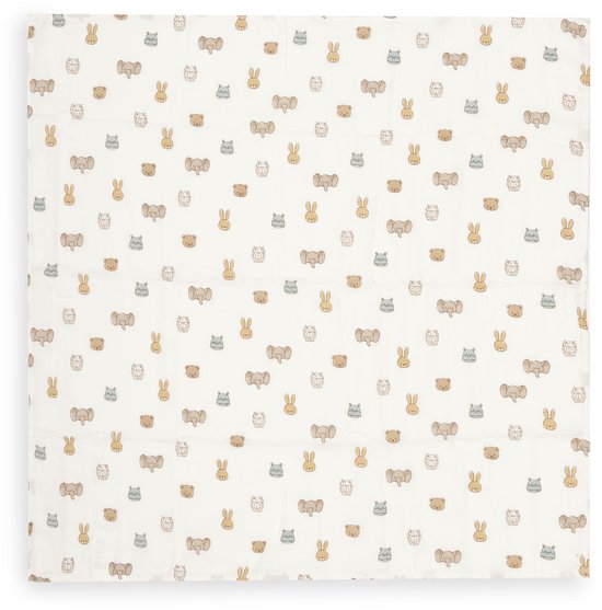 Witte hydrofiele doek met een patroon van kleine beige en blauwe dierenkoppen: konijnen, beren, olifanten en nijlpaarden.