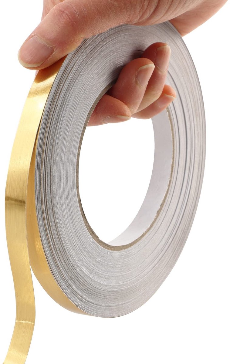 Dailygoods- Decoratietape - Zelfklevend - Goud - 50m x 1cm - Geschikt voor Muren - Creatieve DIY Projecten - Eenvoudig aan te brengen - Creatieve Tape