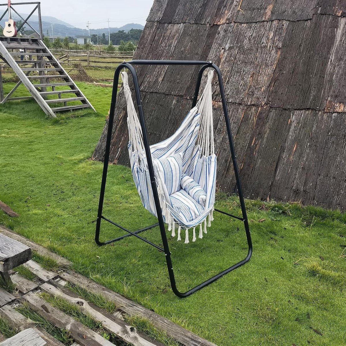 Hangstoel met frame - Schommelstoel - Buiten ontspannen - Inclusief 3 kussens - Tot 100 kg - Blauwe streep