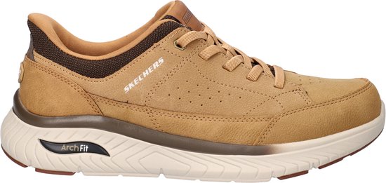 Bruine Skechers sneaker met beige veters en beige zool. De zijkant toont het 'Arch Fit' logo.