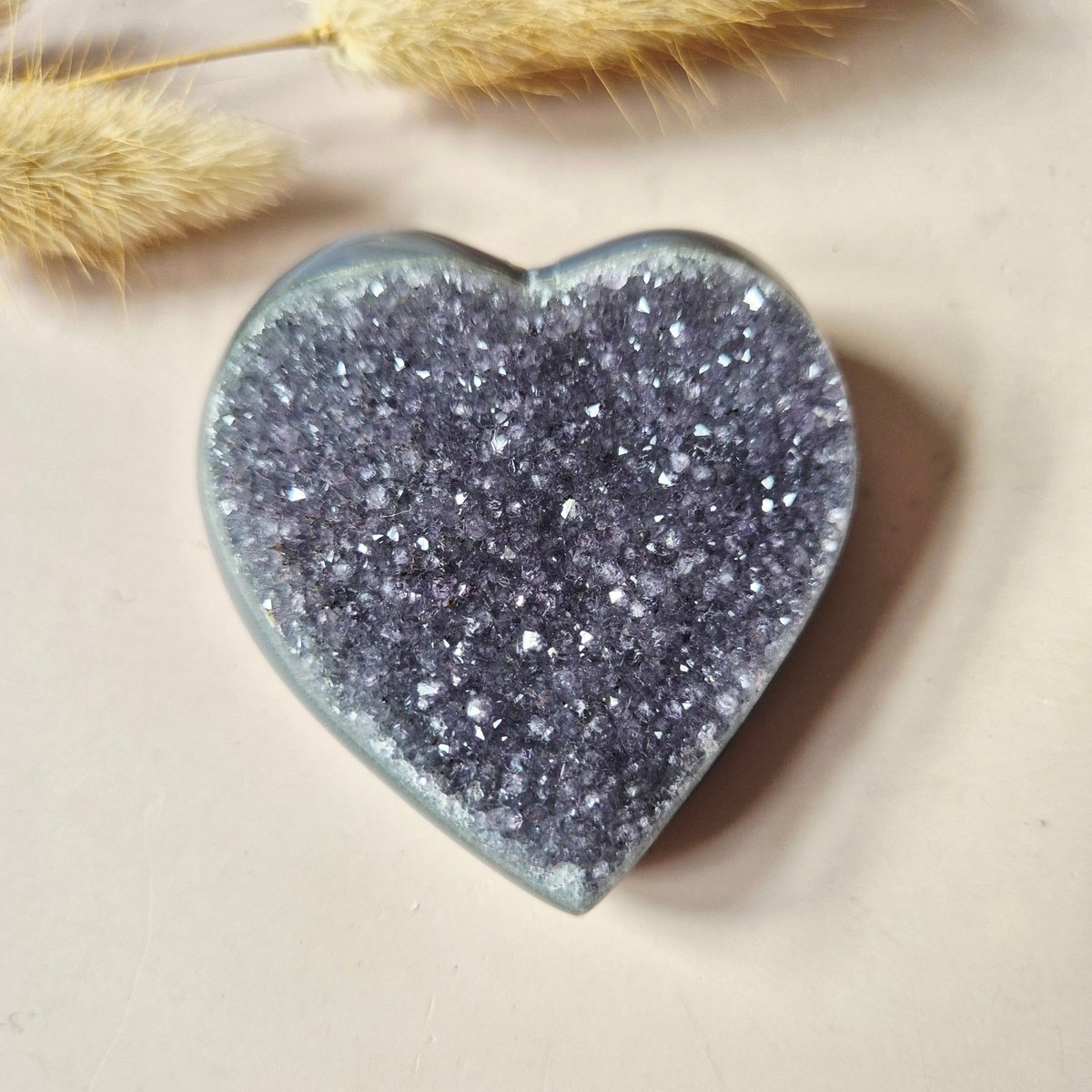 Amethist Druzy Hart 104g – Natuurlijk Edelsteen Hart met Sprankelende Kristallen