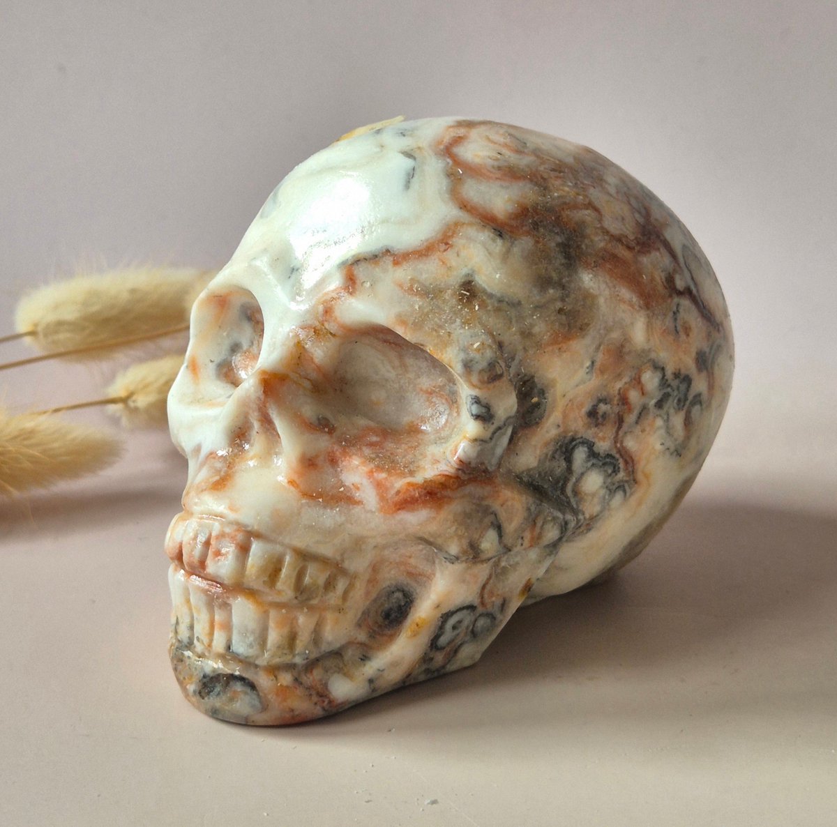 XXL Edelsteen Crazy Lace Agate Skull – 10–12 cm (683g)