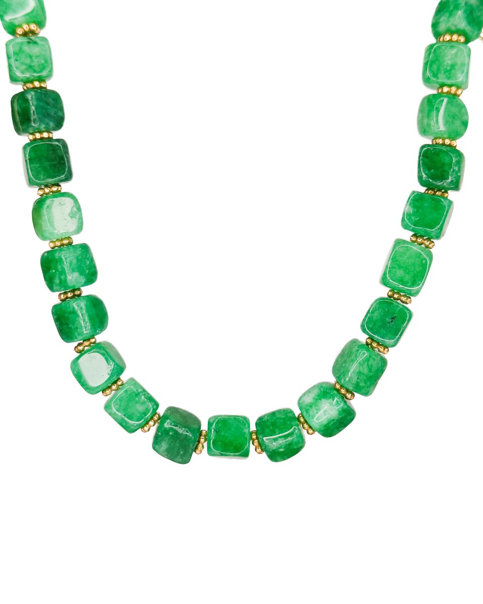 Ava & Imber | Royal Moss Ketting | Klassieke Donkergroene Kralenketting met 18k PVD Gecoat Stainless Steel in Cadeauzakje | Damesketting Klassiek