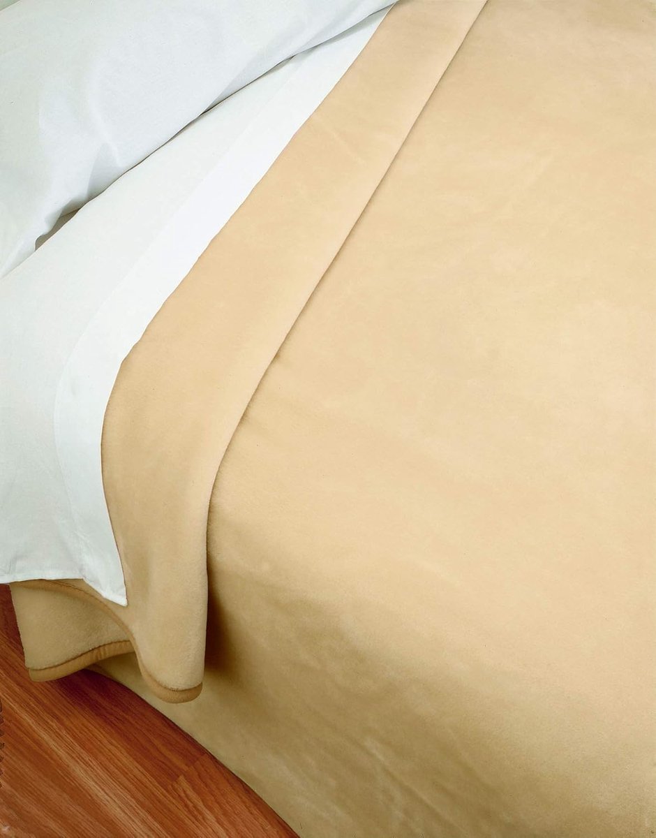 SnelShoppen - Premium Dekbed / Bedsprei GOFRADA 220x240 cm, Nacre, Duurzaam, Zacht, Luxe Bedtextiel voor Slaapkamer, Woonkamer, Feestdagen en Decorati
