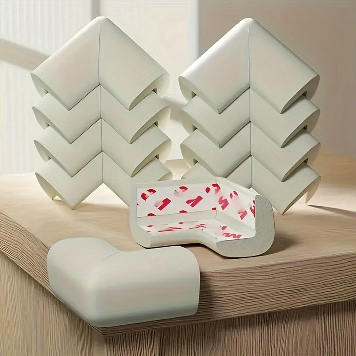 Hoekbeschermers Baby - 4 Stuks - Wit - Foam Tafelbeschermers - Kinderveiligheid Randbescherming - Zachte Hoekbescherming voor Tafels en Kasten