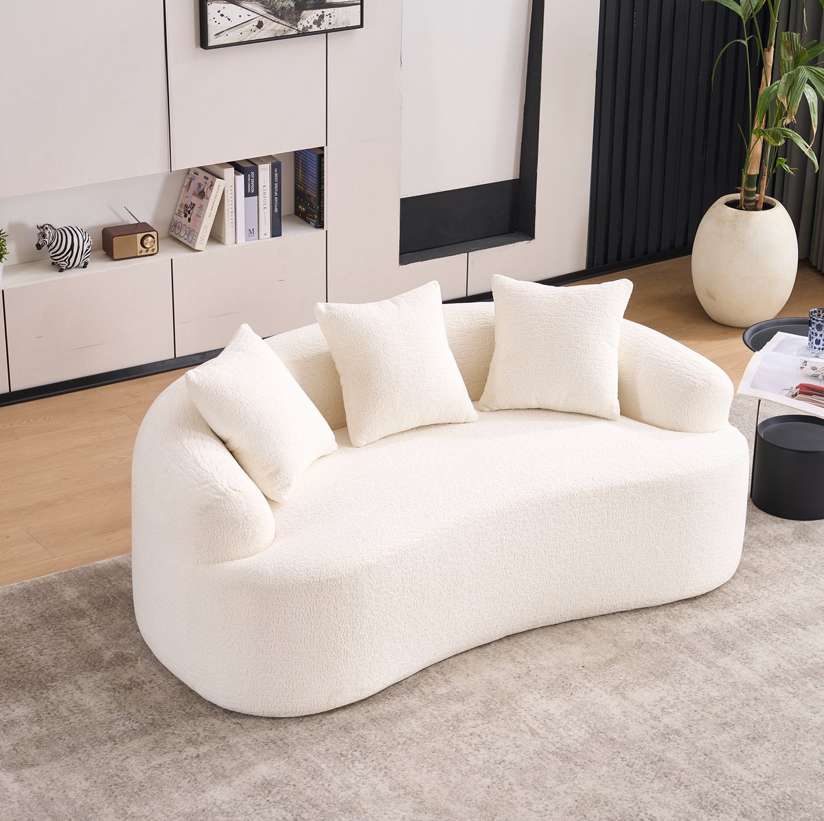 FloraGrace Bank - 2-Zits Gebogen Zitbank - Met 3 Sierkussens, Extra Diepe Zit en Zonder Montage - Voor Woonkamer of Appartement - Chenille - Offwhite