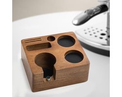 Deze 54 mm hoge espressomachinehouder van walnoothout is ontworpen voor espressomachines met een tamper en is voorzien van een tussenschot en opbergruimte.
