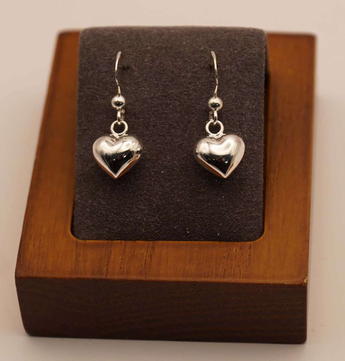 Sterling zilveren oorhangers hartjes - zilveren oorbellen harten - oorbellen voor geliefde - liefdes oorbellen hartje - hartvormen oorbellen gemaakt van 925 zilver - cadeau tip valentijn, verjaardag, feestdagen