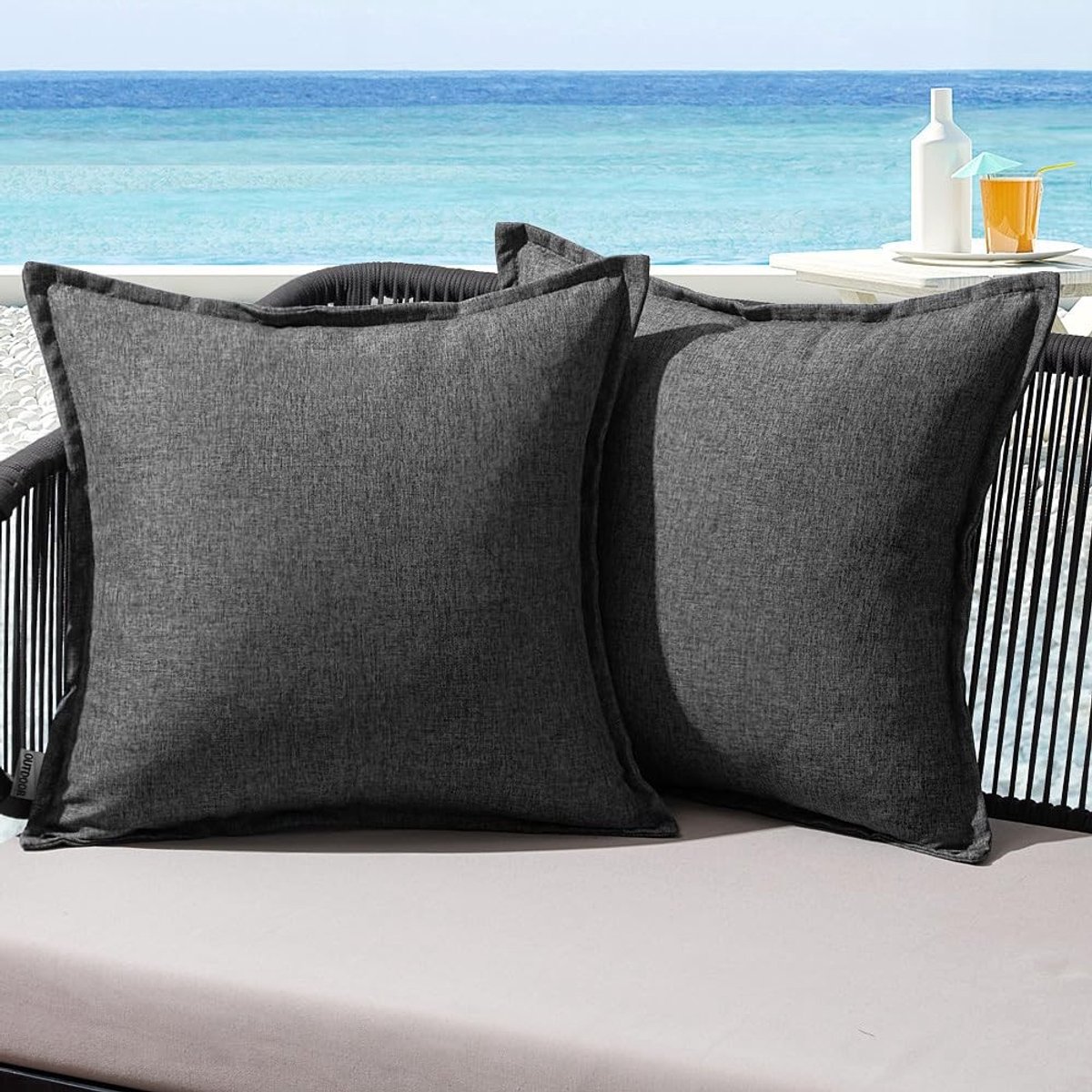 Omgoods - Set van 2 Waterdichte Decoratieve Kussenhoezen 40 x 40 cm