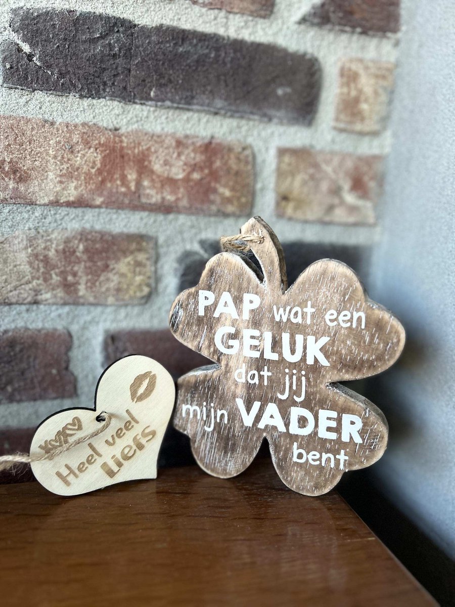 Creaties van hier – Klavertje Vier pap wat een geluk dat jij mijn vader bent - 16x13cm - natural - met houten hartje -