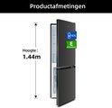 Zwarte koel-vriescombinatie met open deur, hoogte 1.44m, energieklasse E, 157L inhoud.