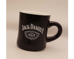 Jack Daniel's mok - zwarte mok van Jack Daniels - whiskey drinkbeker - zwart witte drinkbeker - official license koffiebeker van Jack Daniel's - bekende whiskey merk drinkbeker
