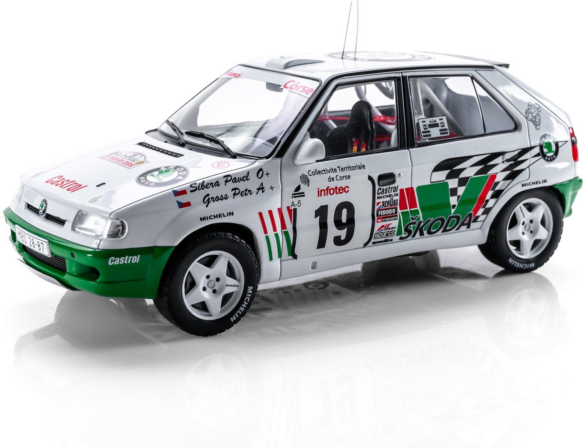 Škoda Felicia Kit Car #19 Tour de Corse 1995 - 1:18 - IXO Models