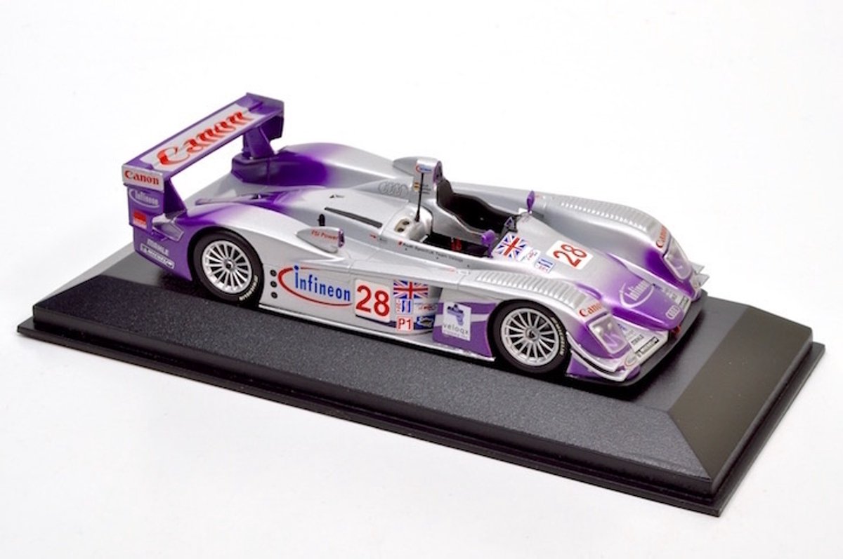 Audi R8 #28 Winners Sebring 12h 2004 - 1:43 - Minichamps